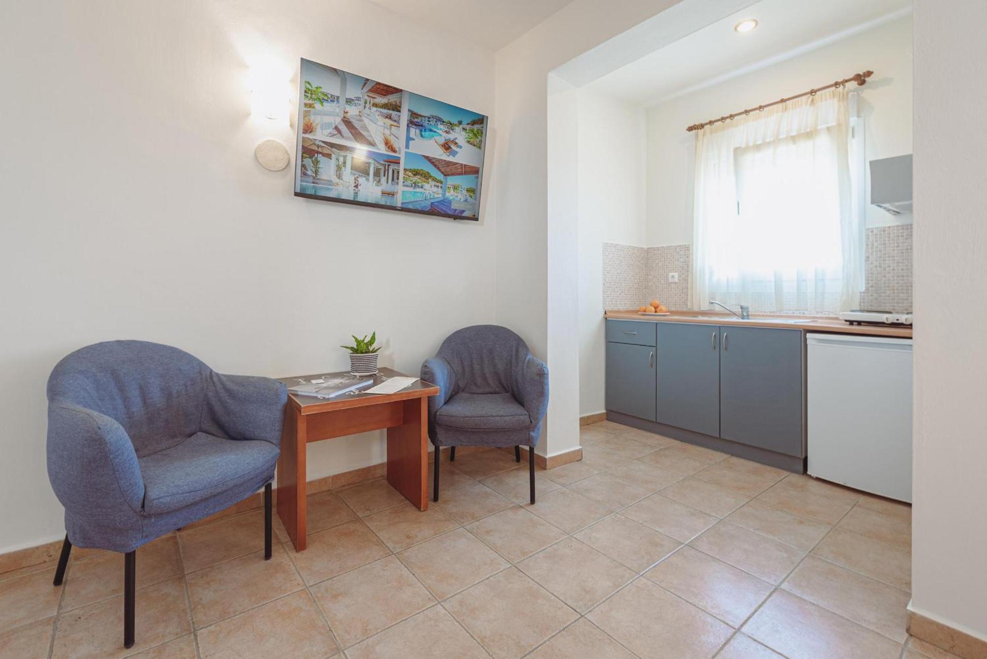 Ampelia Hotel Kassandra Ханиоти Экстерьер фото
