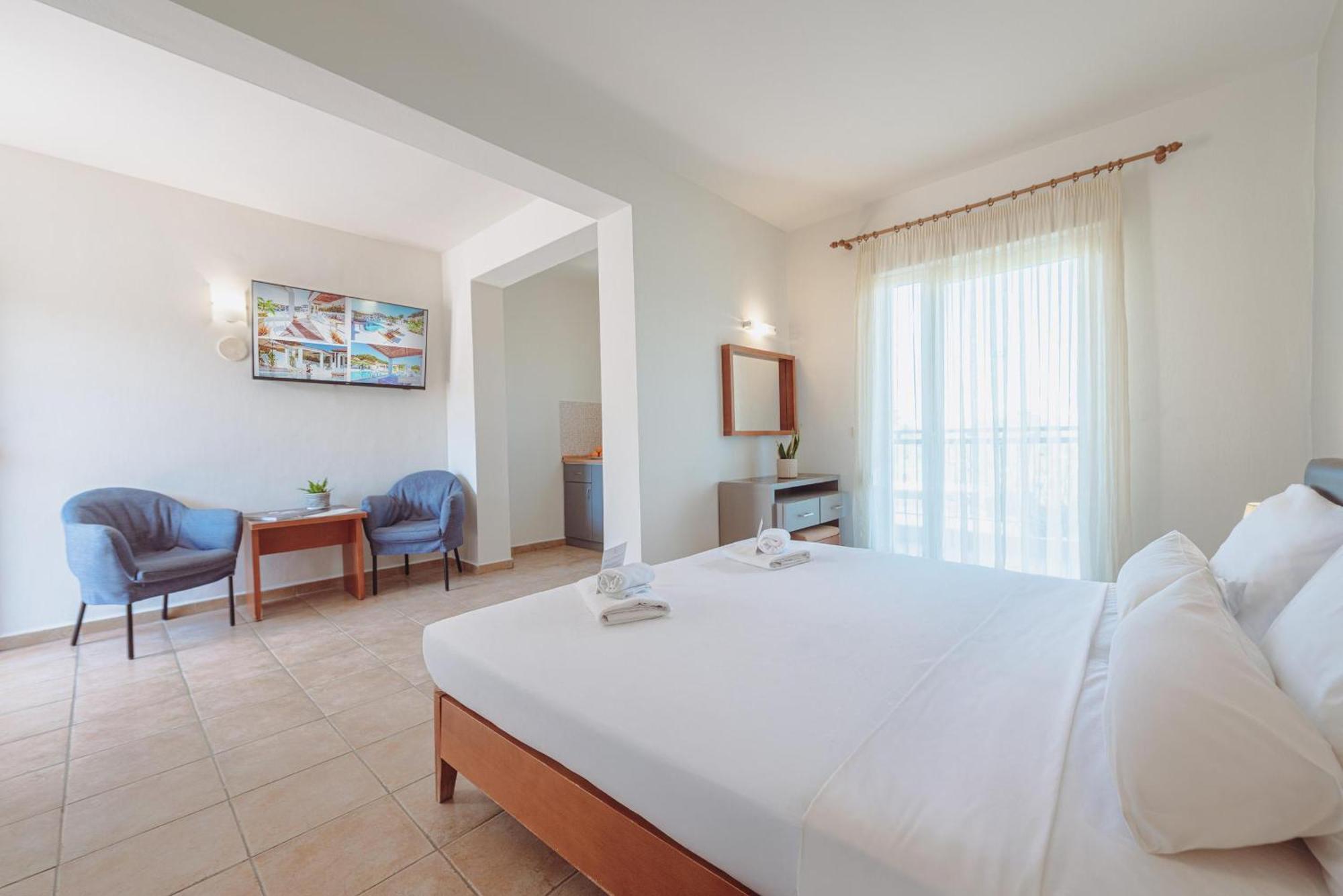 Ampelia Hotel Kassandra Ханиоти Экстерьер фото